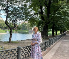 Viola, 50, Tutayev