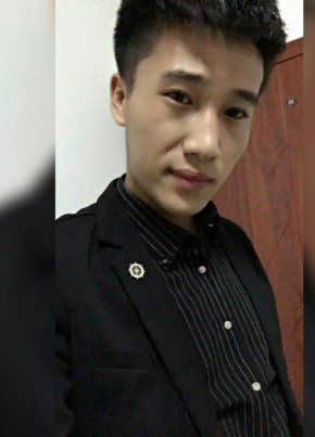 王春宇, 28, 中华人民共和国, 保定市