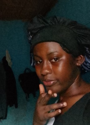 Serena emma, 21, Republic of Cameroon, Douala