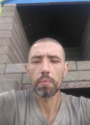 Антон, 32, Россия, Березовский