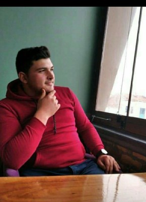 Mustafa Sarı, 23, Türkiye Cumhuriyeti, Çumra