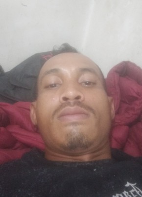 Eko setiawan из Pontian Kechil 34 года
