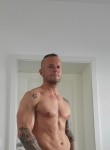 Tobi, 37, Berlin