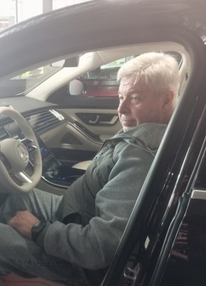 Дмитрий из Москвы 53 года