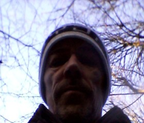 Gordon, 40, Weymouth