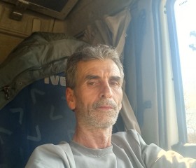 Melankoli, 37, Chieti