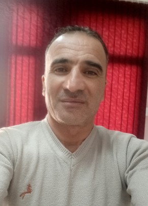 Howari, 46, People’s Democratic Republic of Algeria, Algiers