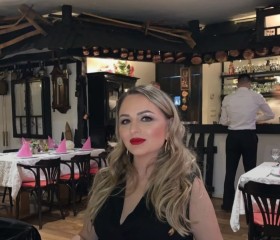 Ellies, 37, Stockholm