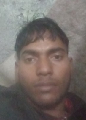Manikumar, 23, India, Delhi