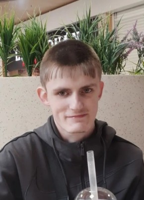 Андрей из Рассказово 18 лет