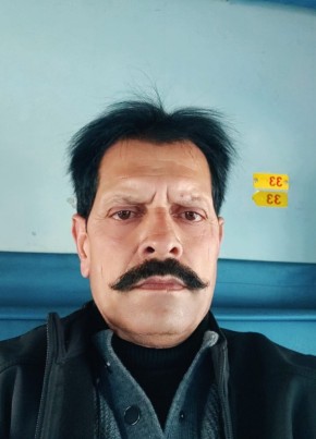 Vipan Kumar, 55, India, Uttarkāshi