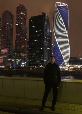 Павел, 40, Россия, Мирный