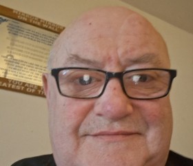 Andrew, 59, Cumbernauld