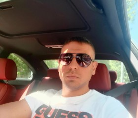 B.v., 32, Plovdiv