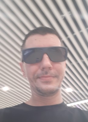 Виталий из Новоуральска 41 год