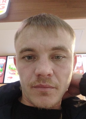 Igor, 31, Russia, Volkhov