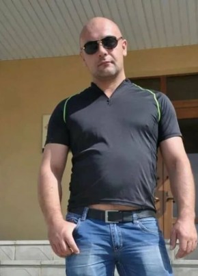 Aleksey, 44, Russia, Simferopol