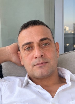 عبد من عباد الله из Esenyurt 49 лет