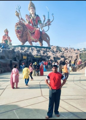 Vineet Rajput, 18, India, Delhi