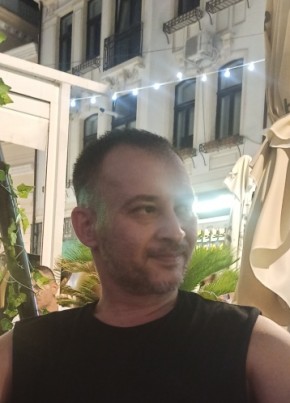 Adi, 38, Romania, Craiova
