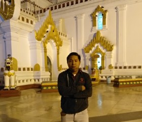 Alex, 35, Nay Pyi Taw
