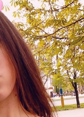 Арина, 24, Россия, Павловск (Воронежская обл.)