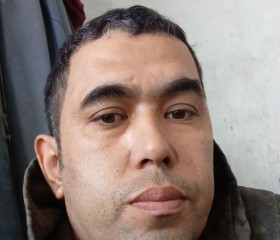 Bekzod, 40, Washington D.C.