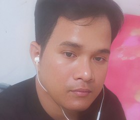 Khang, 30, Quang Ngai