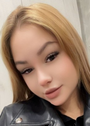 Алина из Брянска 22 года