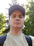 Виктор, 64 года, Київ