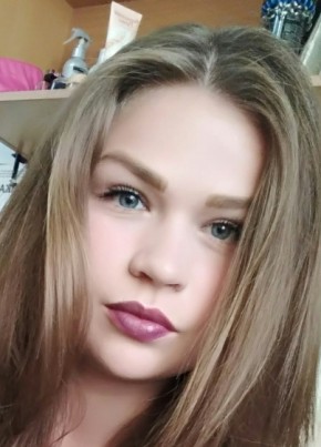 Vika, 25, Russia, Moscow