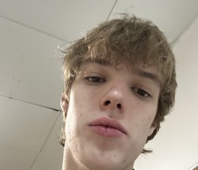 Artur, 20, Sochi