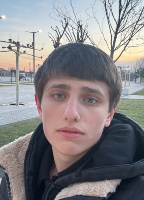 Ivan из Апшеронска 18 лет