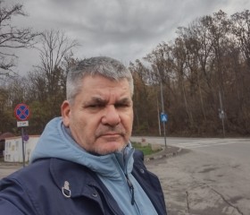 Vlad, 59 лет, Cattolica