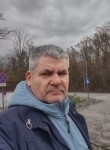 Vlad, 59 лет, Cattolica