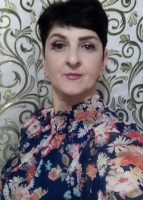 Елена, 47, Россия, Бахчисарай