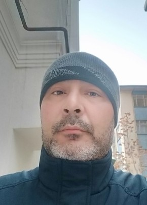 Fatih Dönmez, 45, Türkiye Cumhuriyeti, Adana