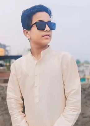 Alfaiz khan, 18, India, Indore