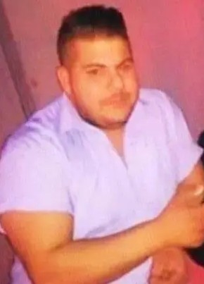 Giannhs из Πετρούπολη 37 лет