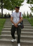 Sasha, 39, Moscow