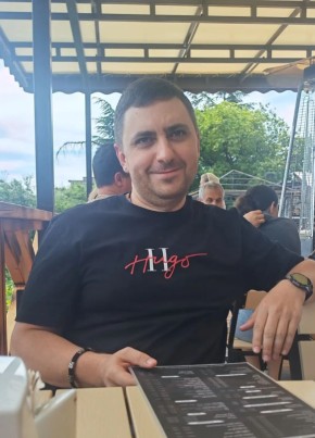 Денис