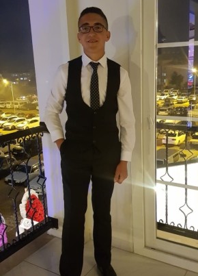 Halil, 24, Türkiye Cumhuriyeti, Ödemiş