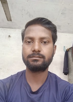 Rambinay Sahani, 29, India, Mukeriān