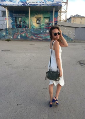 Алина, 33, Россия, Екатеринбург