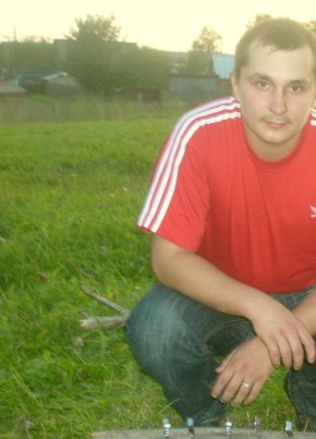Виталий Белов, 37, Россия, Пикалёво