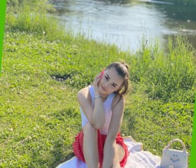 Arina, 28, Moscow