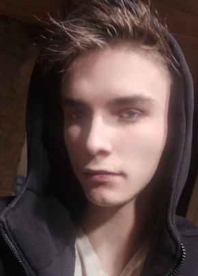 Кирилл из Пыталово 19 лет