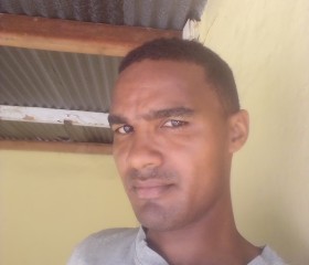 Adilson, 31, Sao Tome