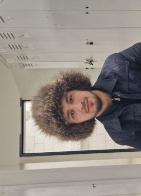 Сергей из Москвы 22 года