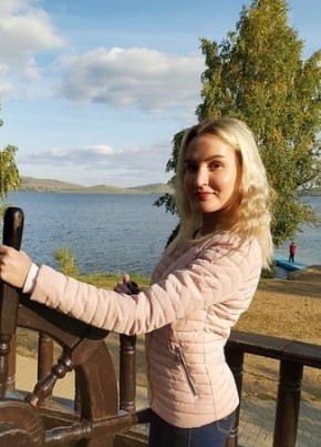 Ксения, 21, Россия, Москва